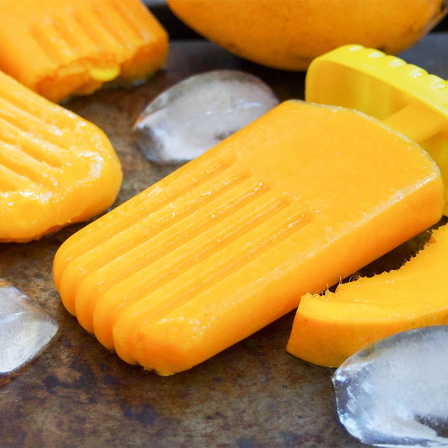 mango paletas popsicles