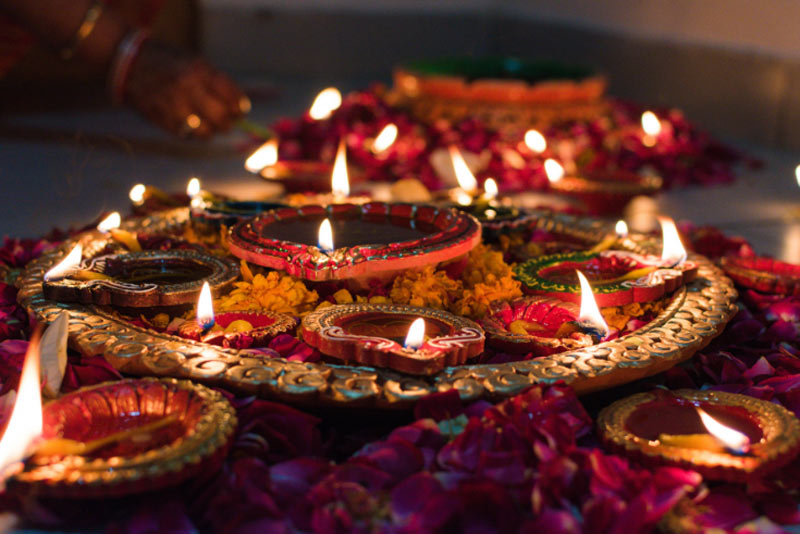 Lamps for Diwali in India - As a part of your India unit study, learn about Diwali and make your own lanterns. 