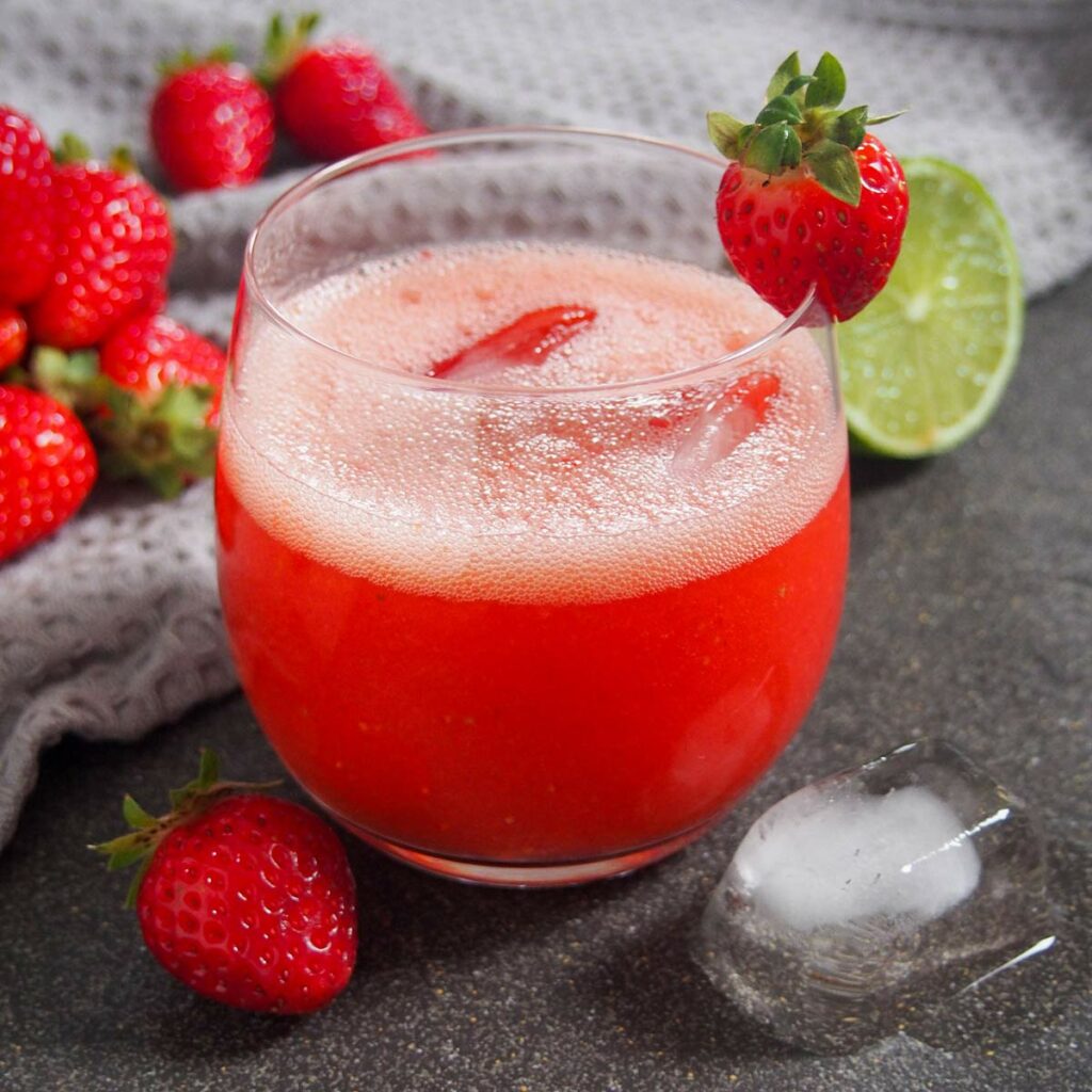 Mexican strawberry agua de fresa